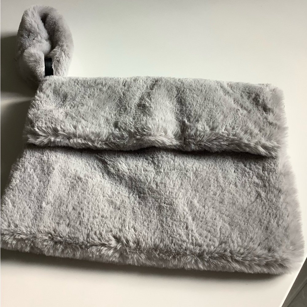 Baby soft faux fur, adaptable bag NWOT